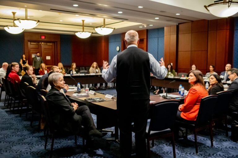 Comment Travailler Au CCAS Sans Diplôme Et Quelles Sont Les Opportunités