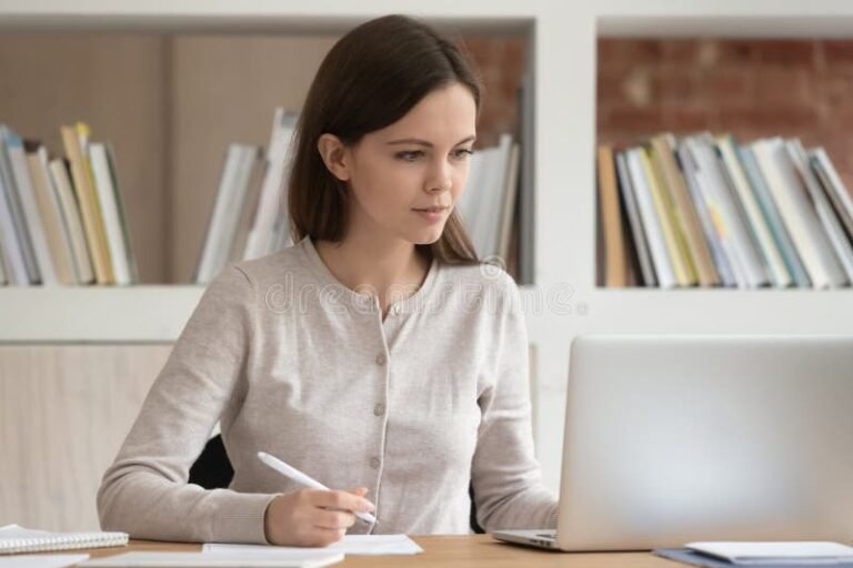 Comment Réussir un Bac Pro ASSP à Distance avec Efficacité