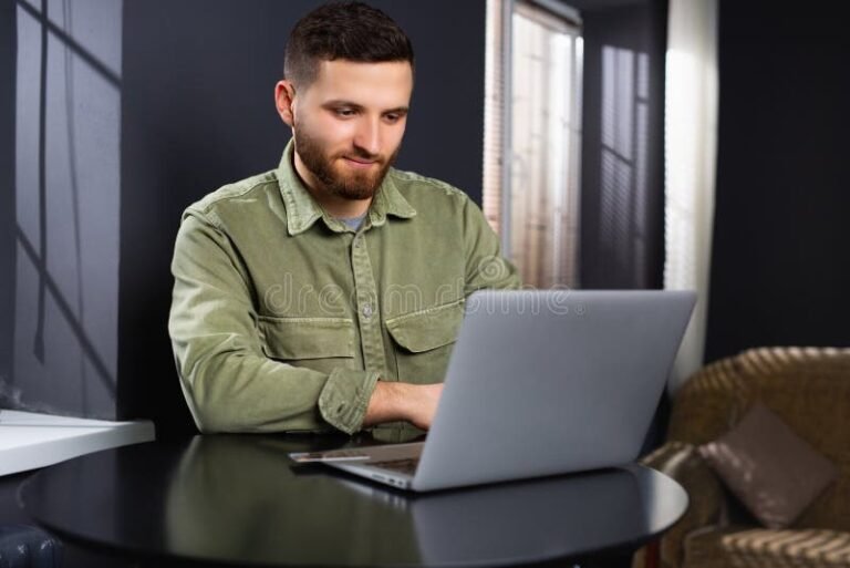 Quels Sont Les Métiers Sans Contact Client Pour Travailler Discrètement